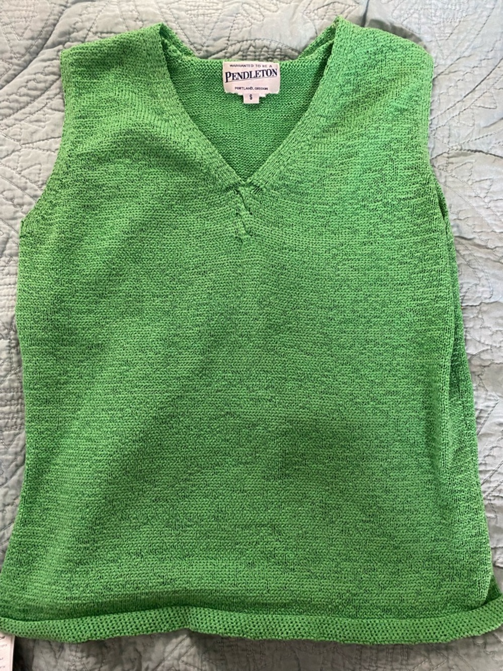 Pendleton Green Knit V-Neck Sleeveless Top